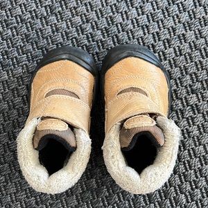 Toddler Keen Lined Boots - size 7